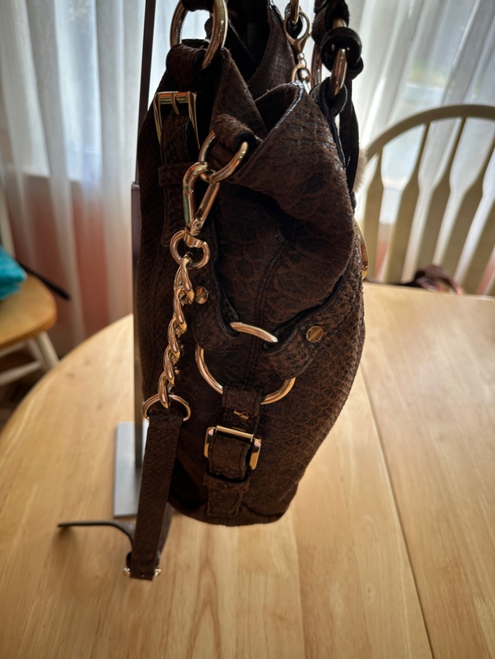 Michael Kors Dark Brown Textured Shoulder Bag with Gold Hardware and Heart Charm - Picture 4 of 9
